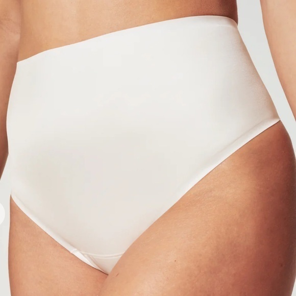 SPANX Shaping Satin thong in linen small